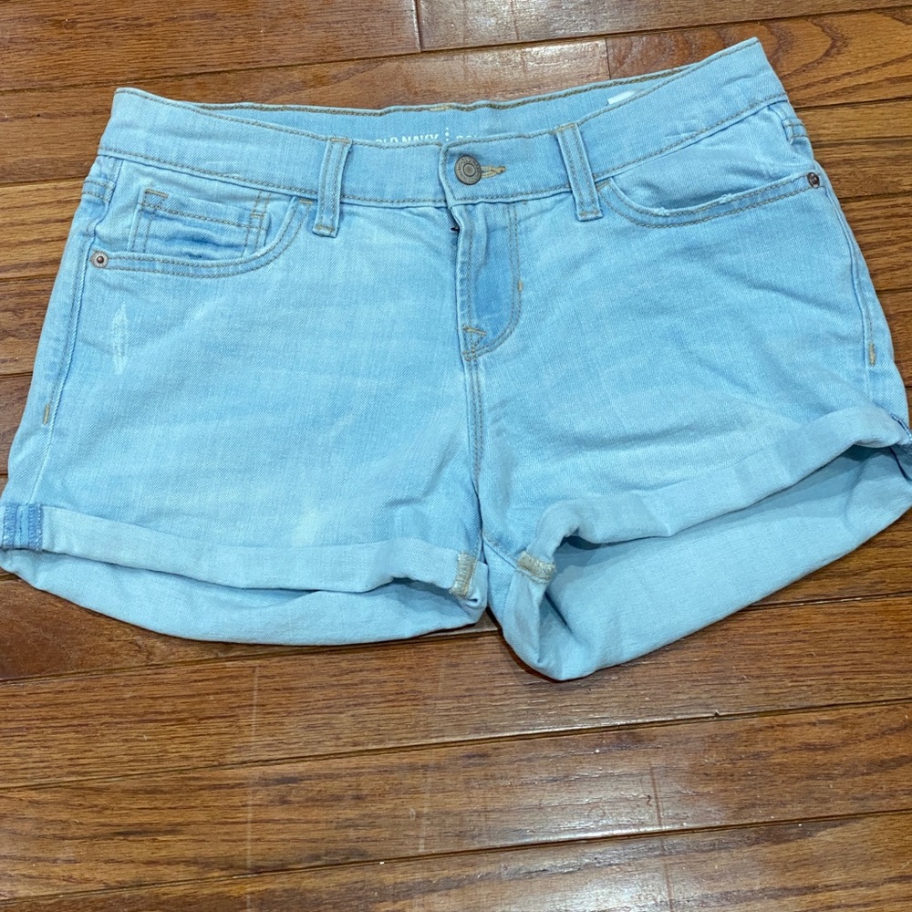 Old Navy light blue denim boyfriend roll cuffed shorts